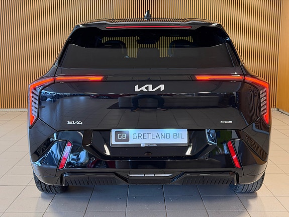 Kia EV4 5 of 25