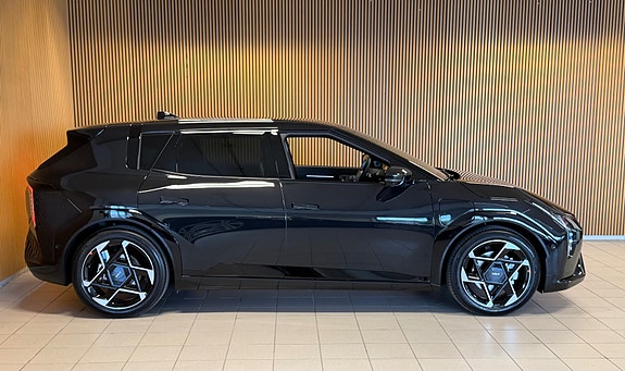 Kia EV4 3 of 25
