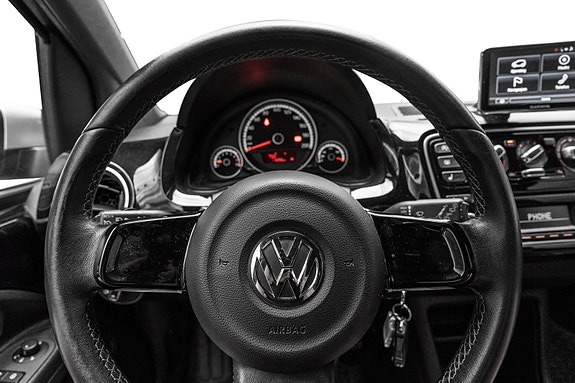 Volkswagen UP! 16 of 22