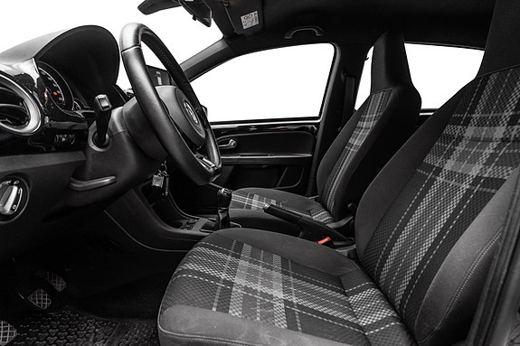 Volkswagen UP! 11 of 22