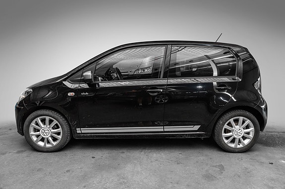 Volkswagen UP! 5 of 22