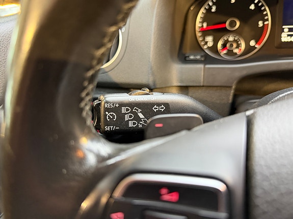 Volkswagen Golf Plus 16 of 30