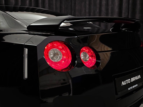 Nissan GT-R 20 of 30