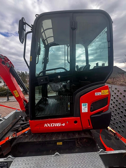 Kubota KX16-4 Minigraver 9 of 13