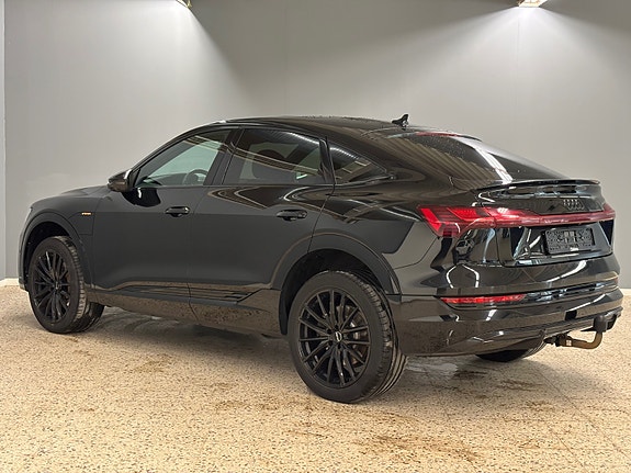 Audi e-tron Sportback 5 of 5