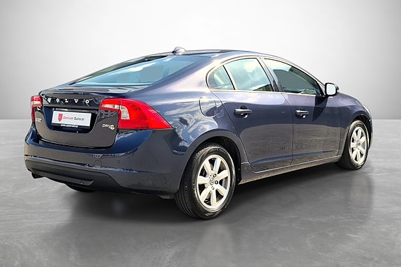 Volvo S60 5 of 5
