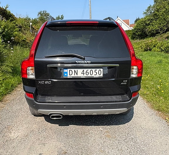 Volvo XC90 4 of 5