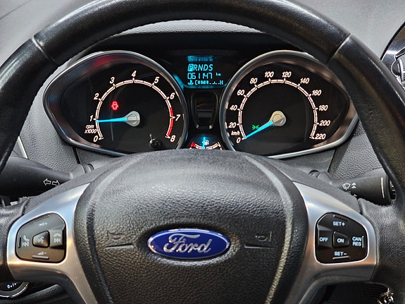 Ford B-MAX 18 of 30