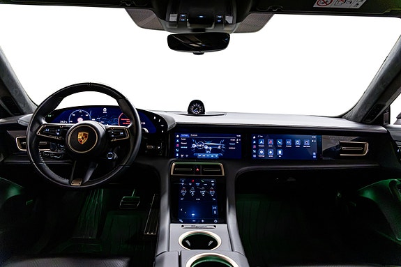 Porsche Taycan 4 of 5