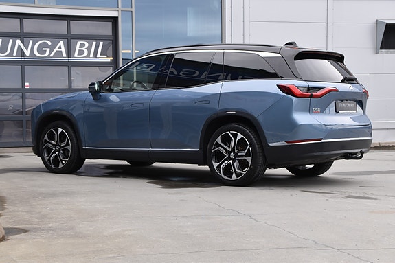 NIO ES8 7 of 30