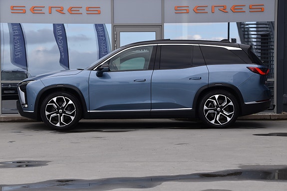 NIO ES8 12 of 30