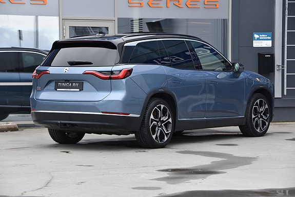 NIO ES8 10 of 30