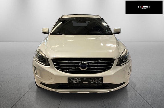 Volvo XC60 2 of 5