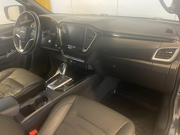Isuzu D-max 25 of 30