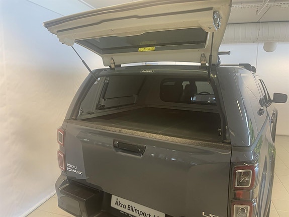 Isuzu D-max 9 of 30