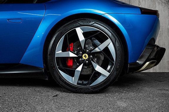 Ferrari 12Cilindri Spider 20 of 30