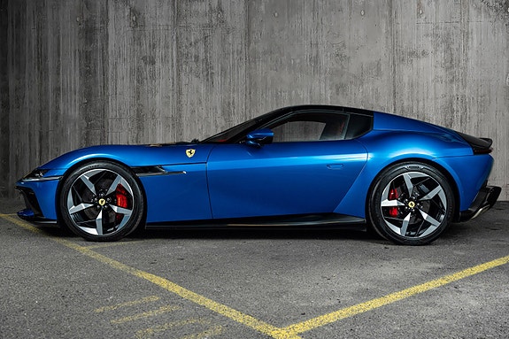 Ferrari 12Cilindri Spider 4 of 5