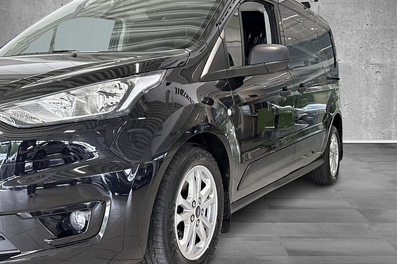 Ford Transit Connect 5 of 5