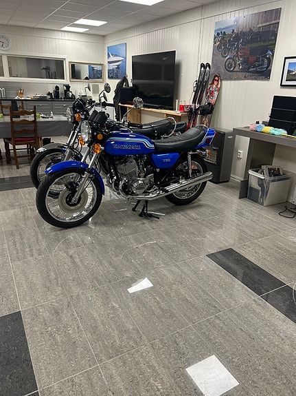Kawasaki H2 4 of 5