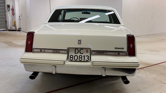 Oldsmobile Cutlass 4 of 5