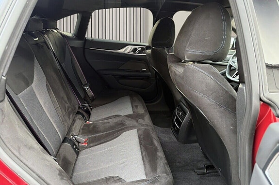 BMW i4 13 of 21
