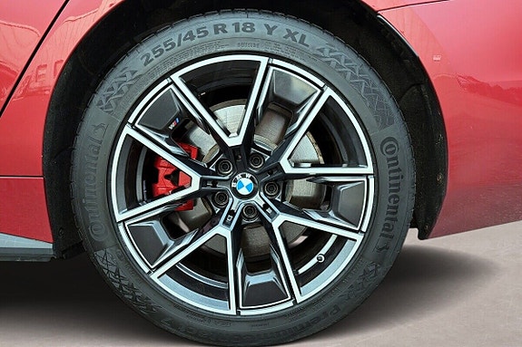 BMW i4 8 of 21