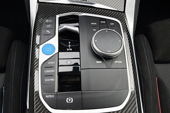 BMW i4 16 of 21
