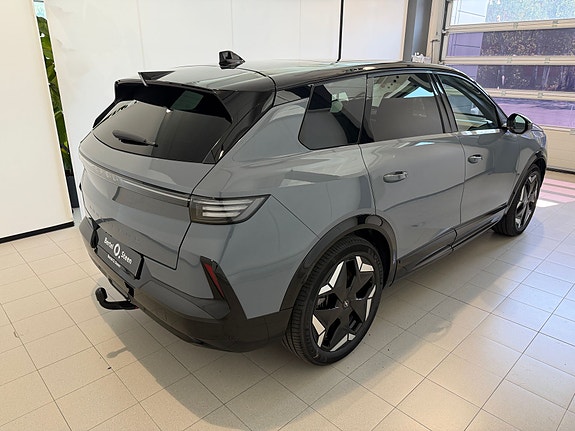 Opel Grandland-e 3 of 15