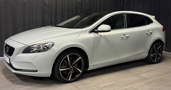 Volvo V40 5 of 5