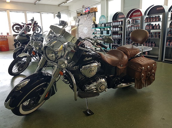 INDIAN Chief Vintage 3 of 7
