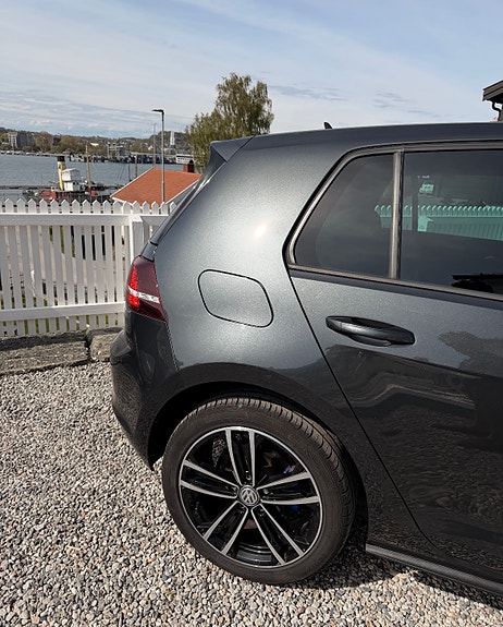 Volkswagen Golf VII 3 of 5