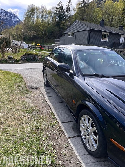 Jaguar S-TYPE 5 of 5