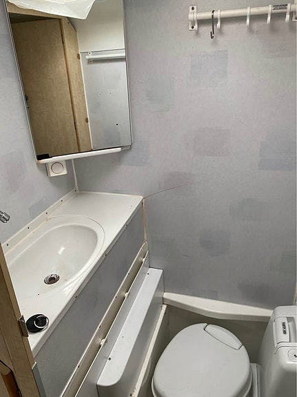Easy Camper EC 8L-2.0 10 of 23
