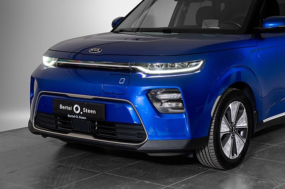 Kia e-Soul 2 of 5