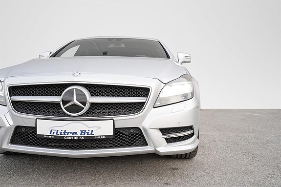 Mercedes-Benz CLS500 4 of 5