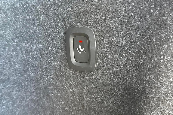Volvo XC40 25 of 28
