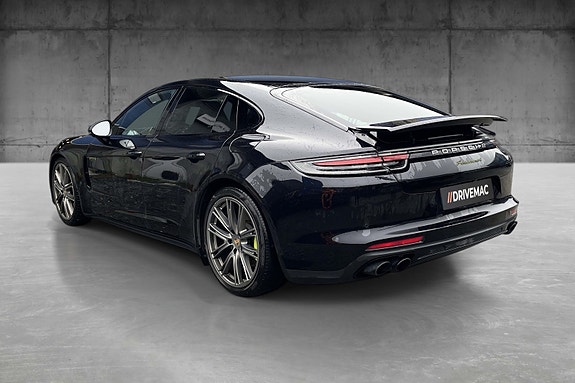Porsche Panamera 4 8 of 29