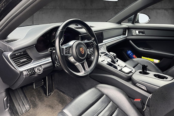 Porsche Panamera 4 15 of 29