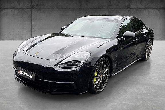 Porsche Panamera 4 2 of 29