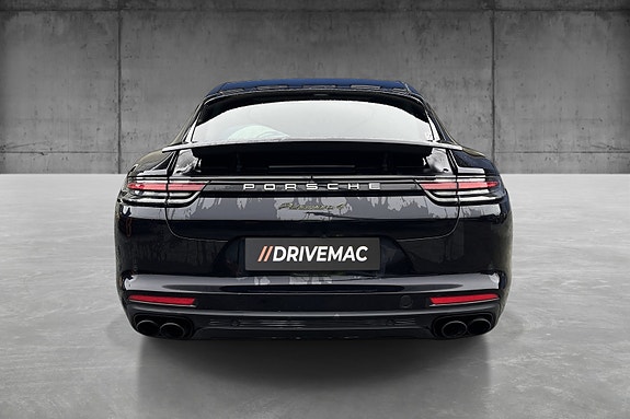 Porsche Panamera 4 11 of 29
