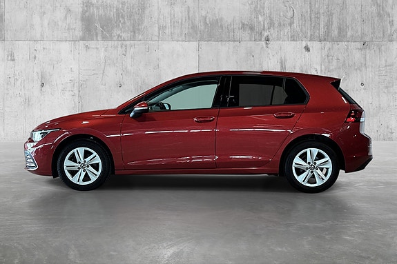 Volkswagen Golf VIII 3 of 5