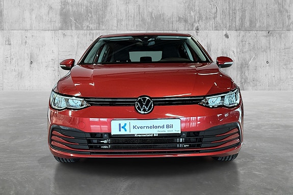 Volkswagen Golf VIII 2 of 5
