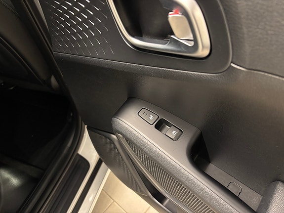 Kia e-Soul 7 of 29