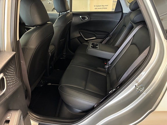 Kia e-Soul 8 of 29