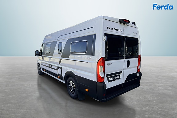 Adria Twin Plus 640 SLB 3 of 5