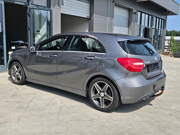 Mercedes-Benz A-Klasse 3 of 5