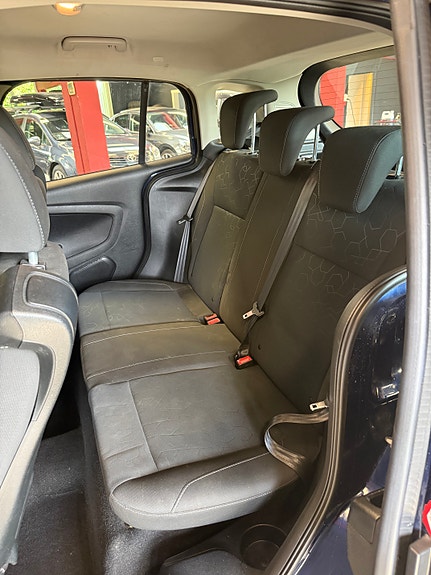 Ford B-MAX 8 of 25