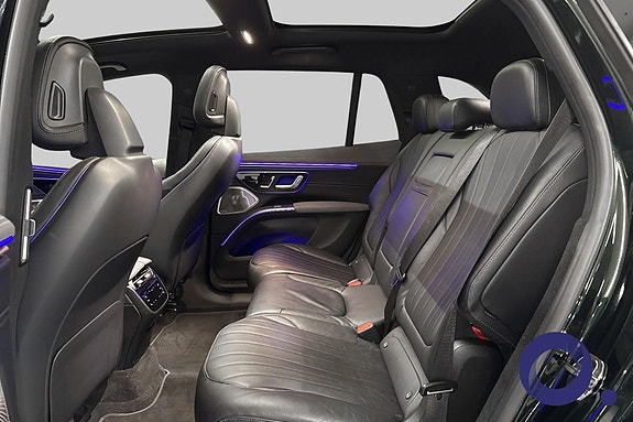 Mercedes-Benz EQS SUV 16 of 21