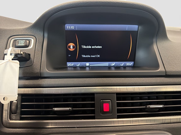 Volvo XC70 16 of 23