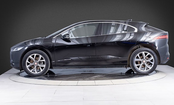 Jaguar I-PACE 4 of 5